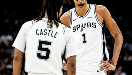 乐鱼体育leyu-8分钟两双15分钟20+10！文班亚马狂揽41+16连刷纪录 真要拿MVP？|马刺|圣安东尼奥马刺队|俄克拉荷马雷霆队|NBA常规赛|芝加哥公牛队_新浪体育_新浪新闻