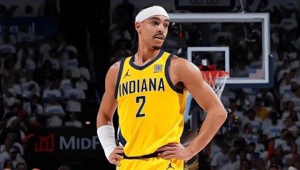 乐鱼体育leyu-内姆布哈德全场13投7中，三分6中2得到19分3篮板10助攻